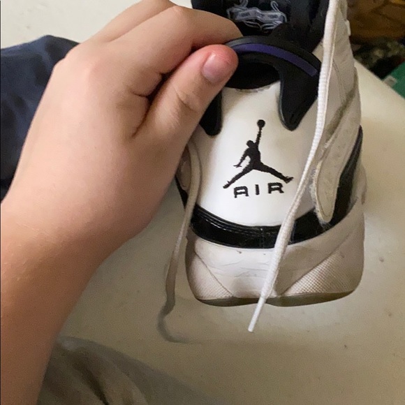 Jordan 6 Rings - Picture 4 of 7